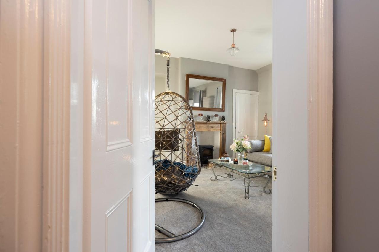 Stylish George Street Apartment Peebles Extérieur photo