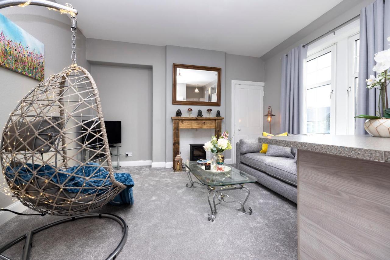 Stylish George Street Apartment Peebles Extérieur photo